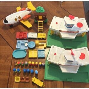 Vintage Fisher Price 14 Little People Airports Airplane Cars Treehouse Bathroom